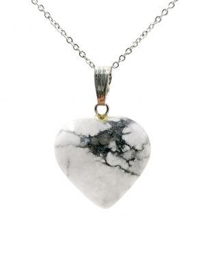 Biocristal dije corazón howlita blanca